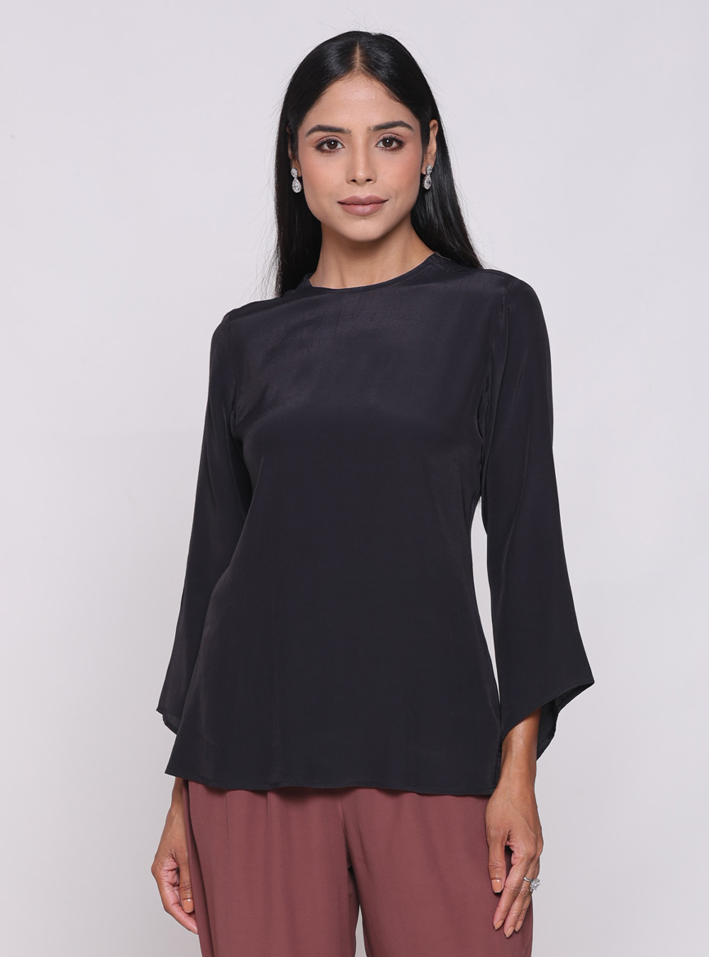 011 Top (010) - Image 1