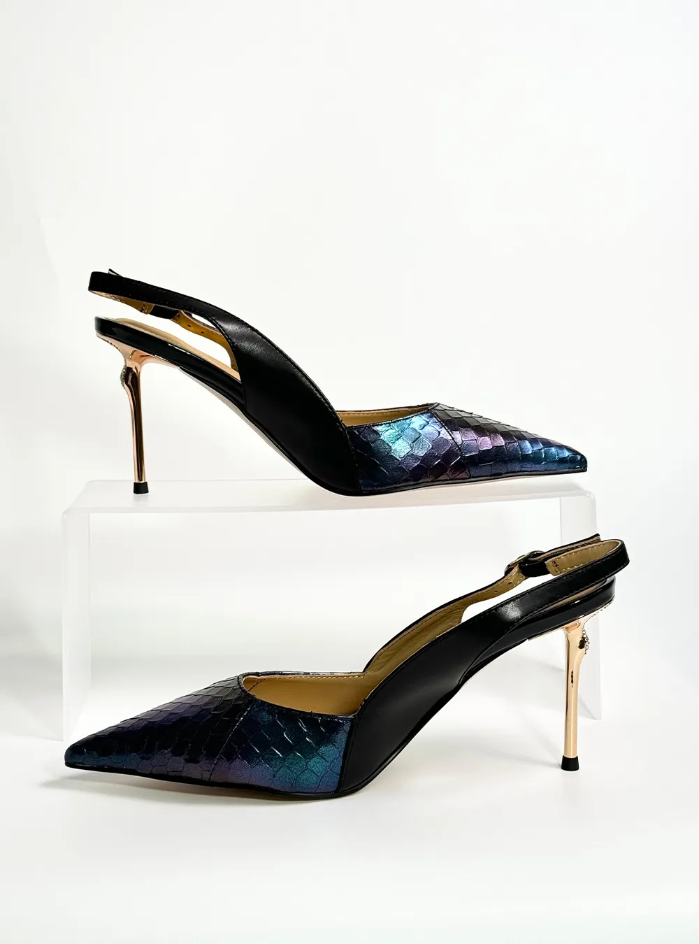 202412190600266 حذاء بكعب عالٍ من جلد الثعبان الملون - الصورة 1