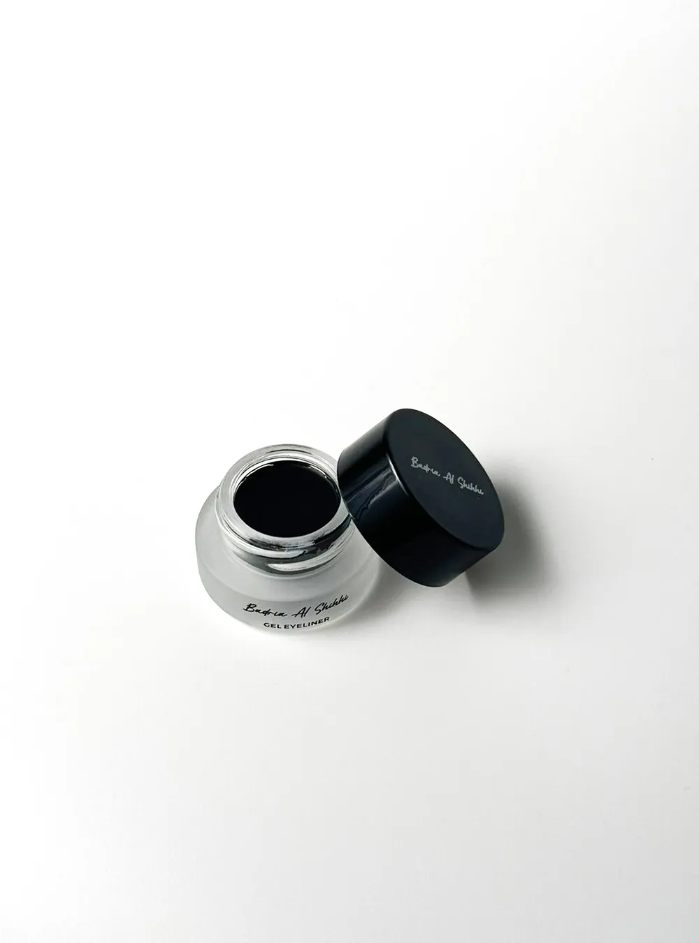 202502090115052 Black Gel Eyeliner - Image 1