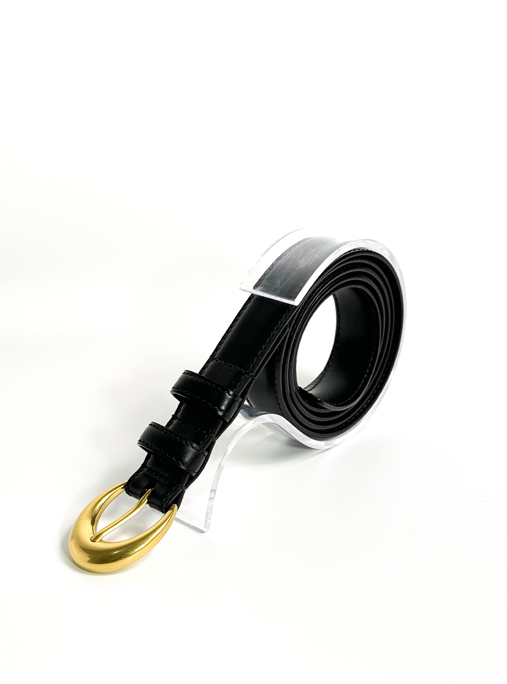 BLACK BELT WITH GOLD BUCKLE 1 Leather Belts - Image 1