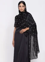 Black patterned scarf - Image 3