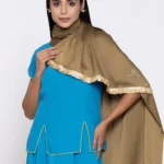 سكارف بني زيتوني غامق بشراشيب من الأطراف