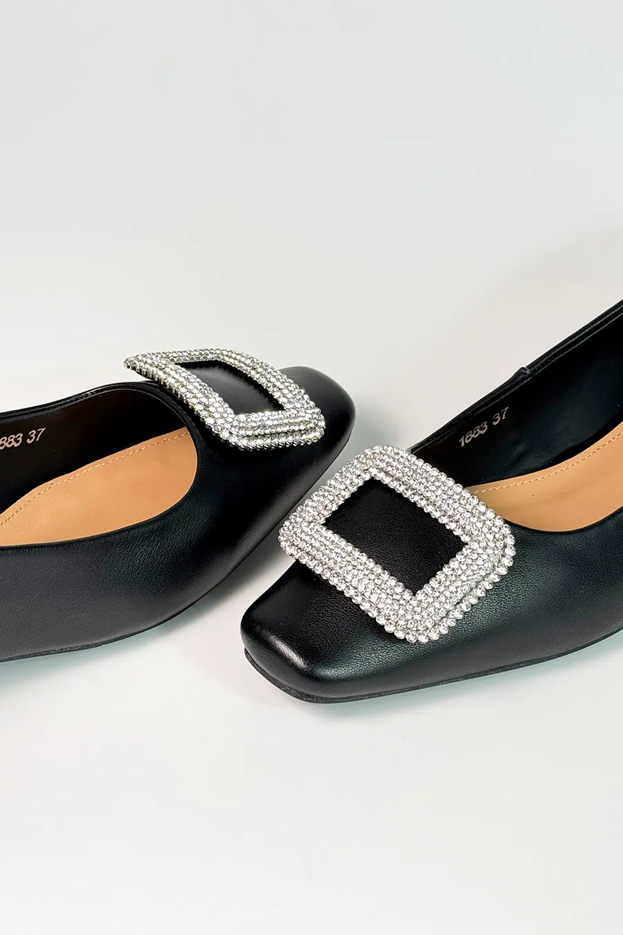 حذاء 77 Shiny Leather Sneakers (Black-Silver) - Image 3