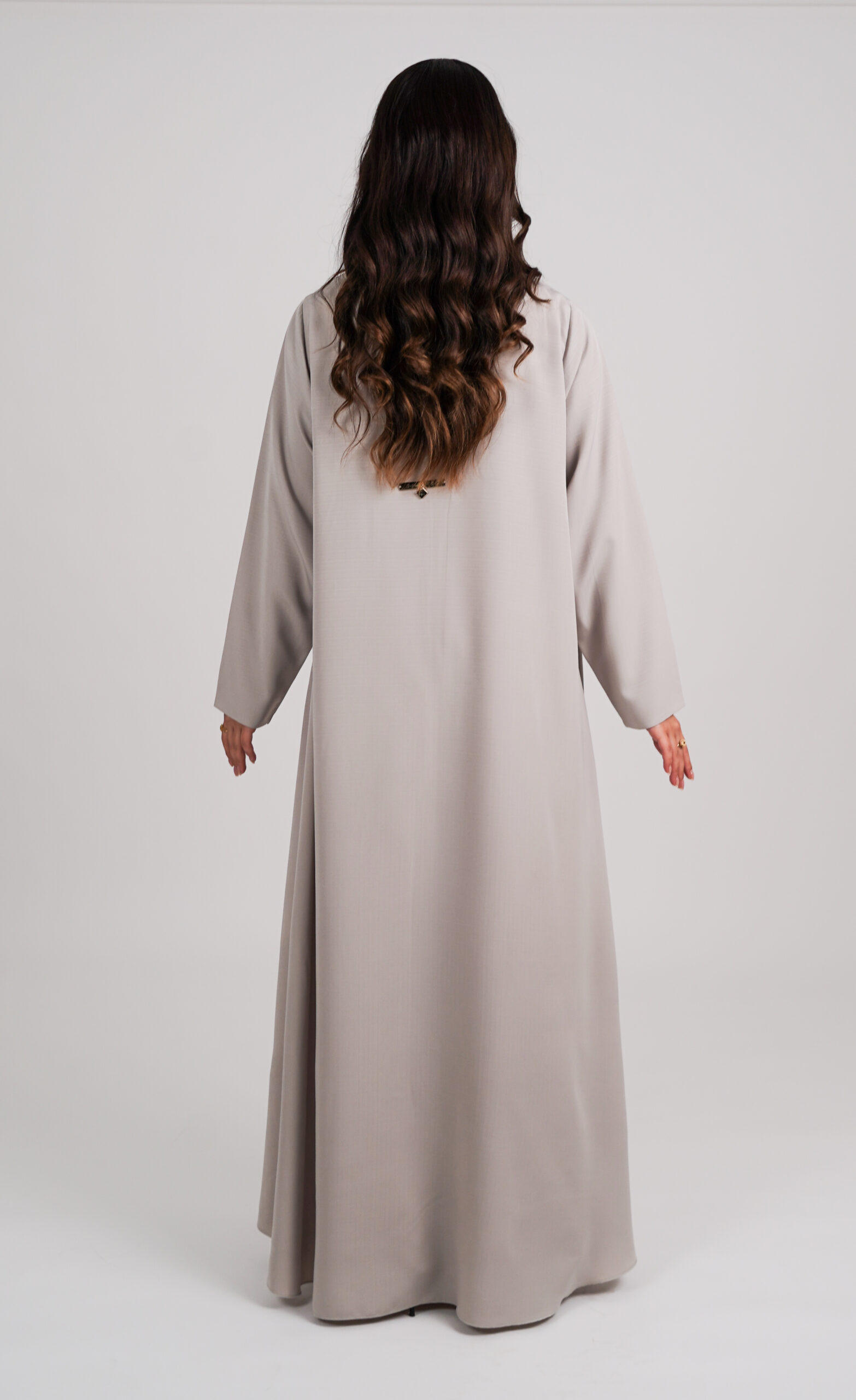 badria-alshihhi-006 Abaya (044) - Image 3