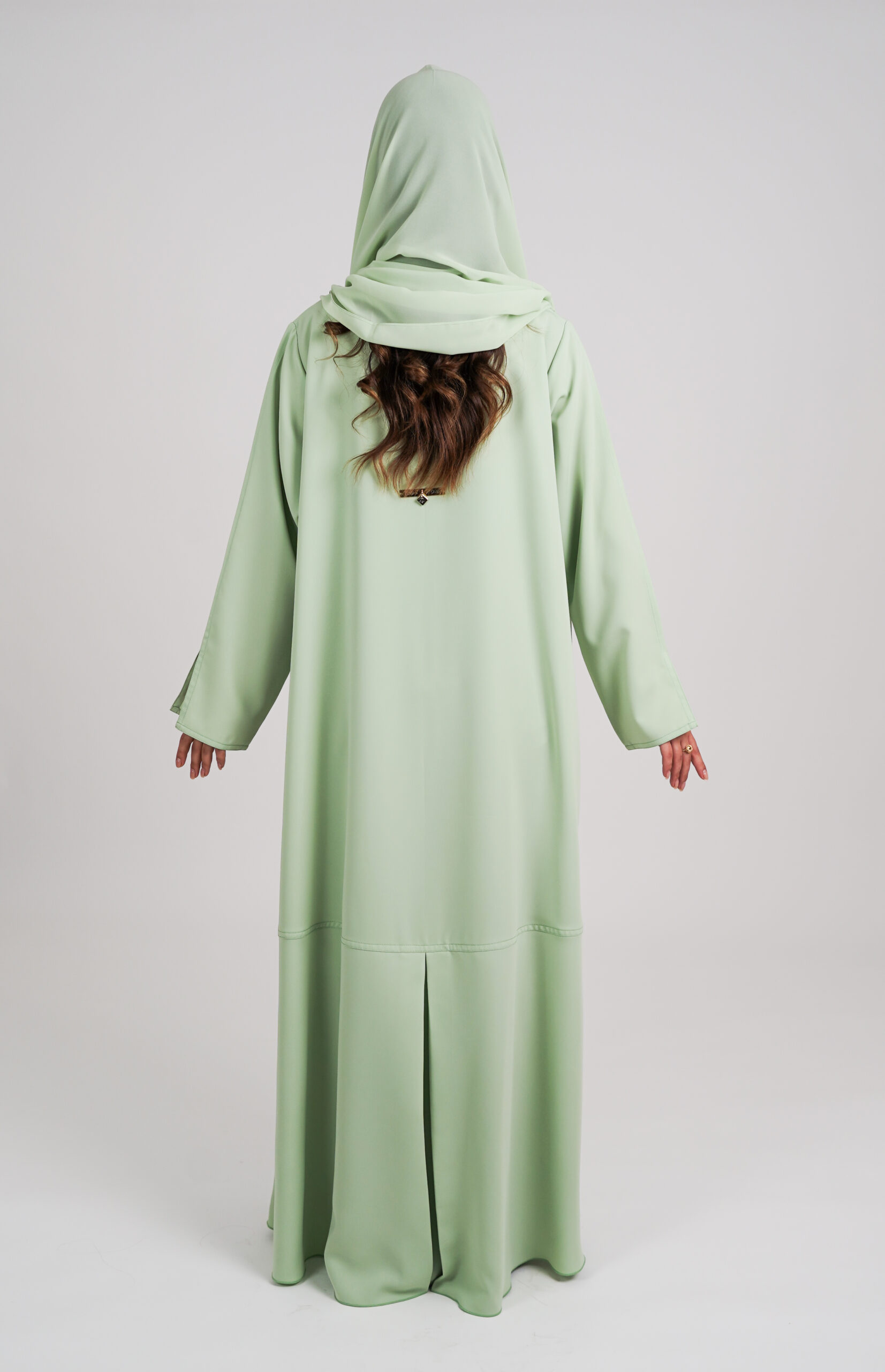 badria-alshihhi-050 Abaya (046) - Image 3