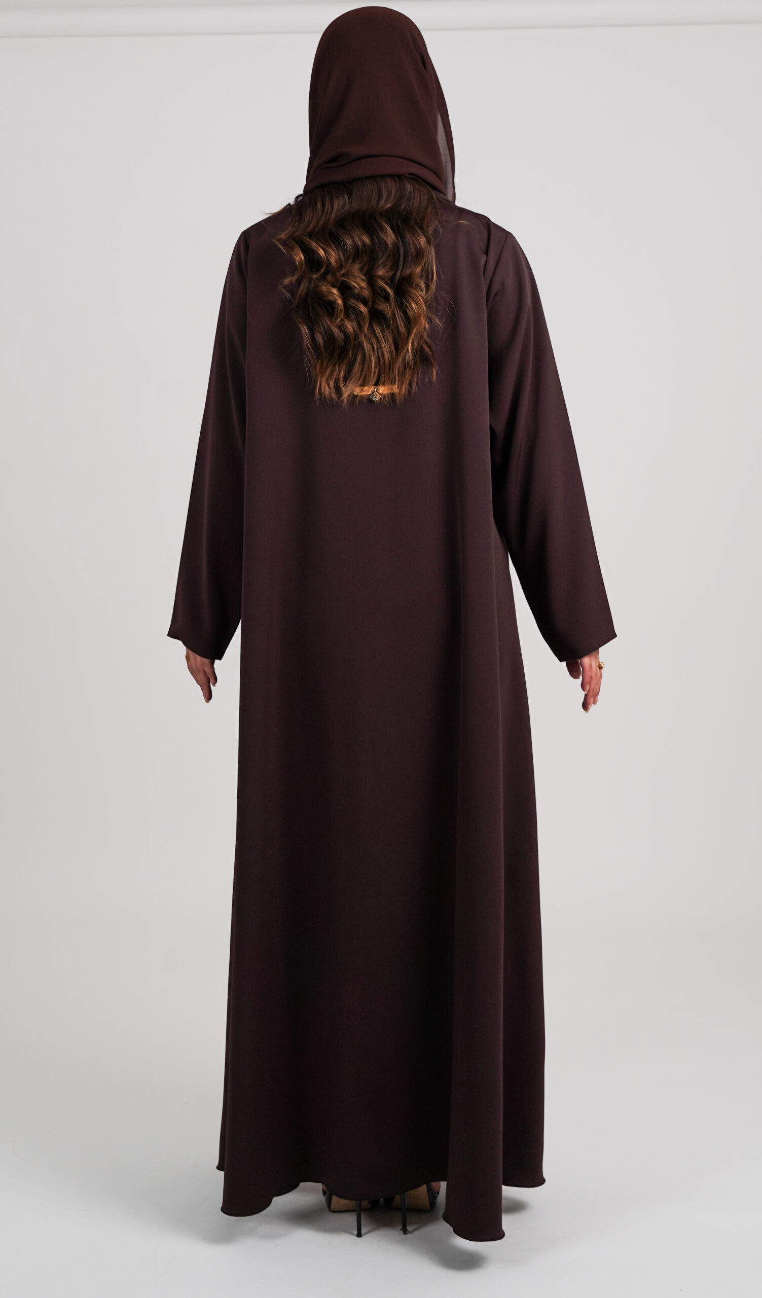 badria-alshihhi-089 Abaya (045) - Image 3