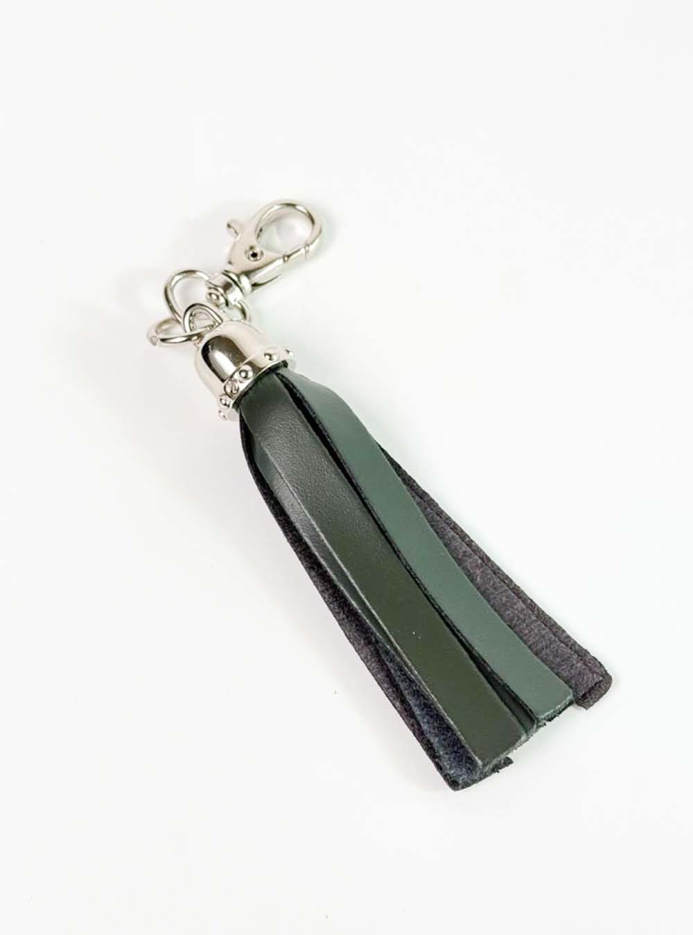 26 Tassel Charm - الصورة 1