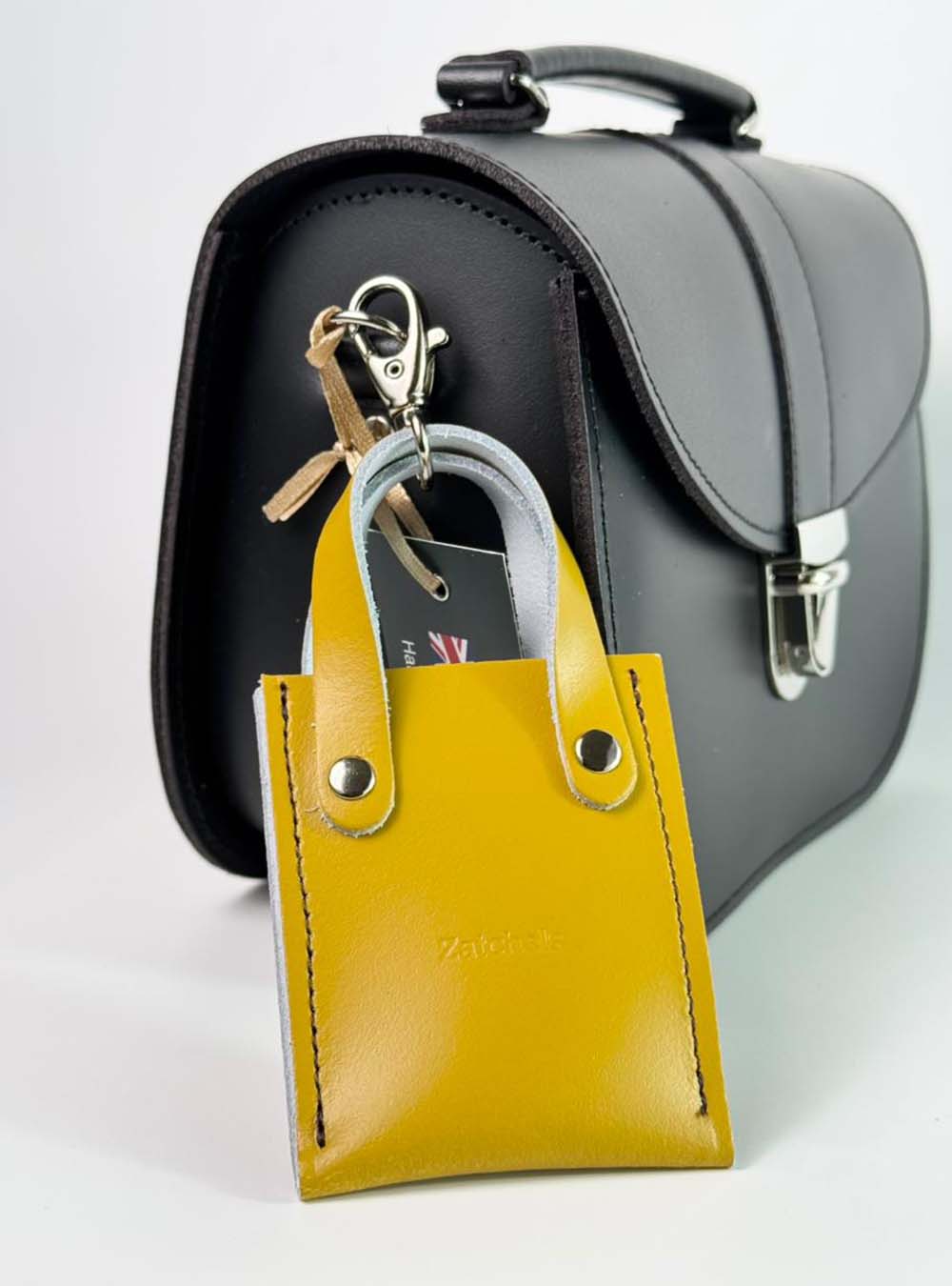 8 Mini Tote Charm - الصورة 2