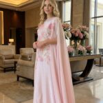 pink dress