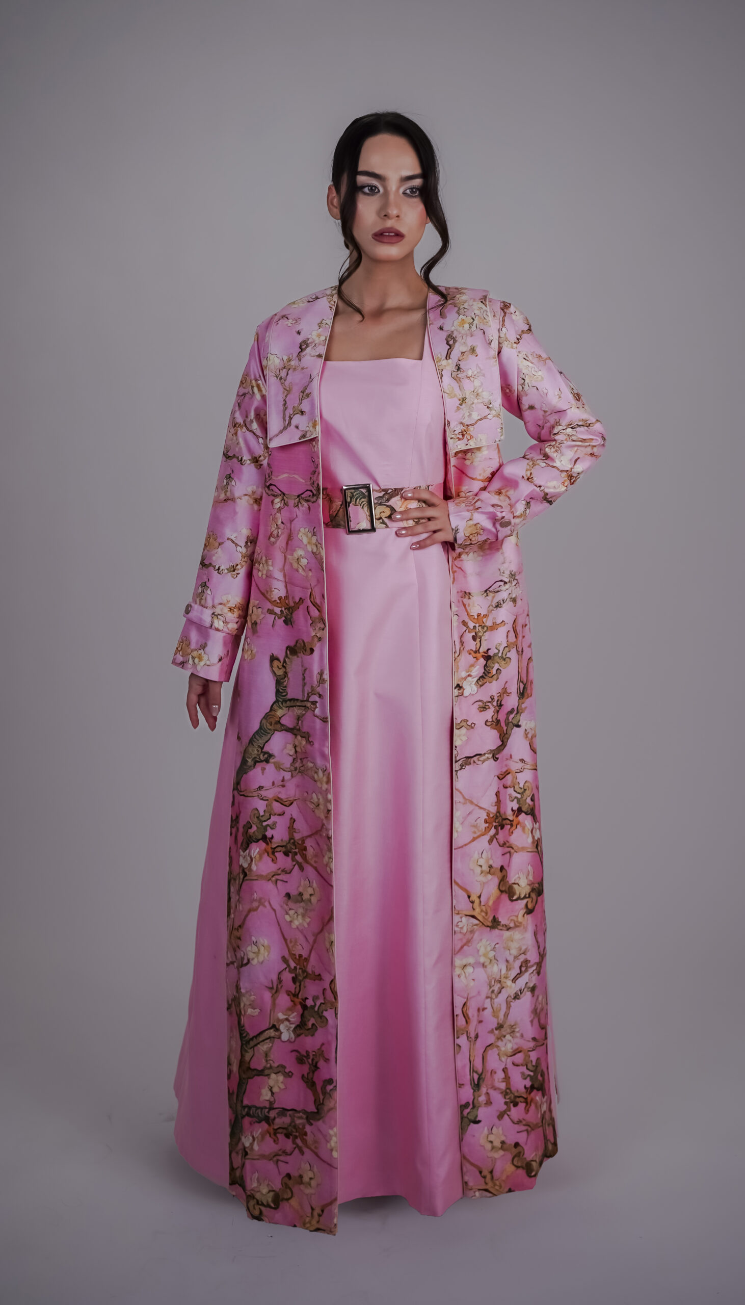bd11_16 BS Pink Almond Blossoms Abaya - الصورة 1