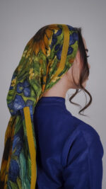 ⁦BS Gogh Irises Scarf⁩ - الصورة ⁦3⁩